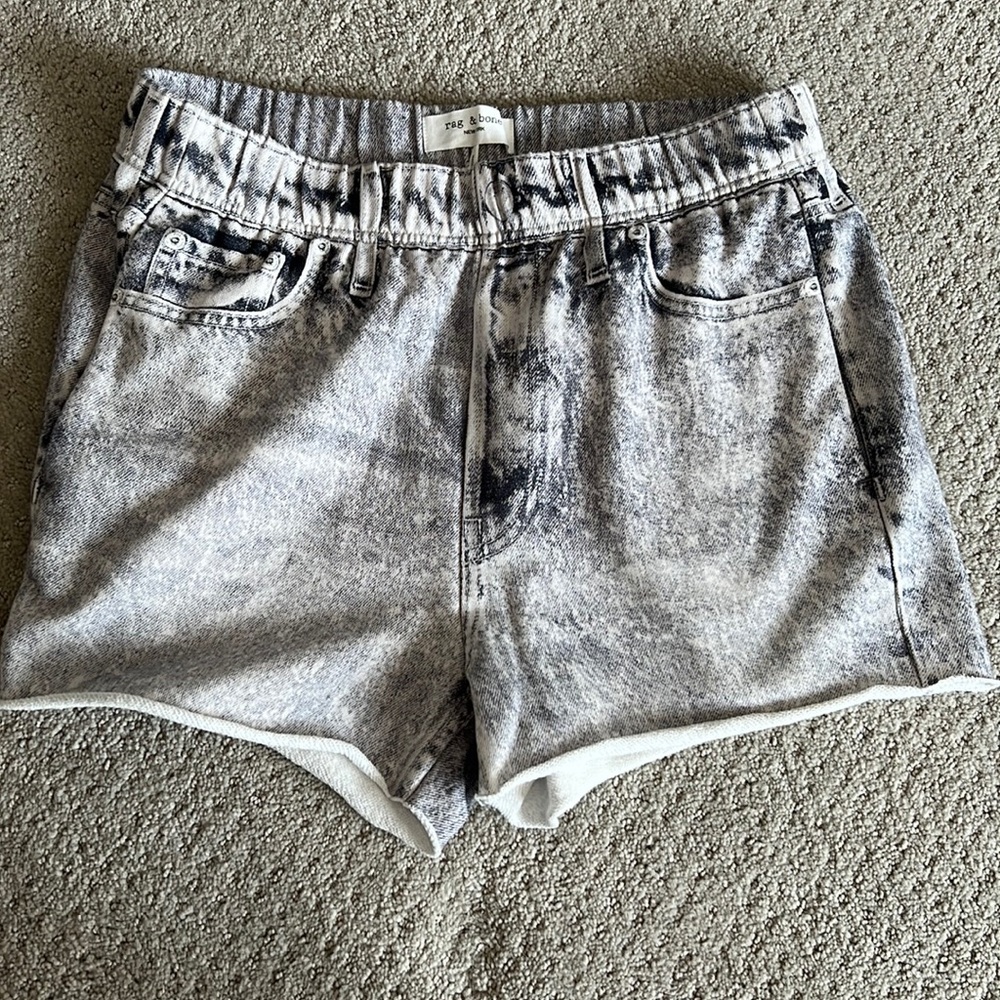 Rag and Bone women's shorts size medium - super comfortable sweat shorts